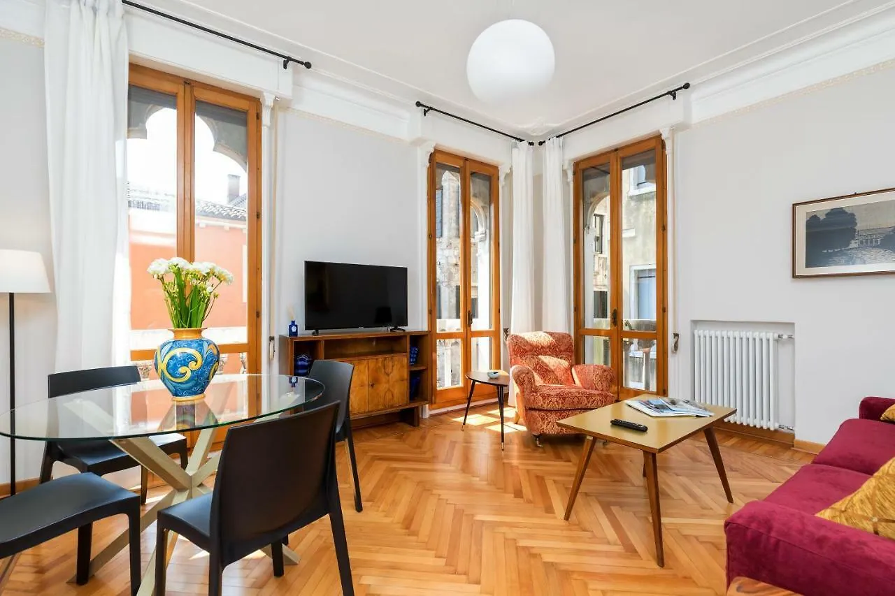 San Zaccaria Apartment Венеция